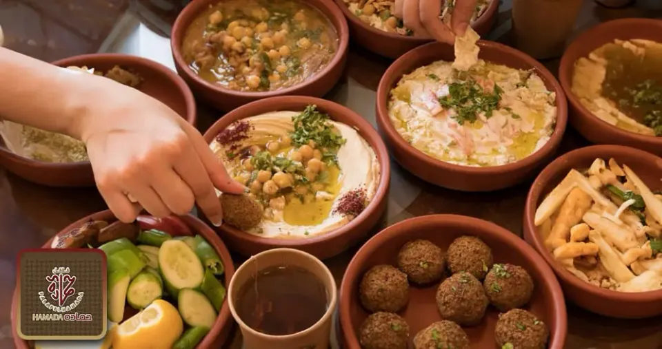 عرض اللمة للصباح والمساء ( يكفي 5 أشخاص )
( حمص + فول + قدسية + فتة فلسطيني + مسبحة + ماعون بطاطا + ماعون مقبلات + 20 حبة فلافل + 2 تتبيلة + خبز  )