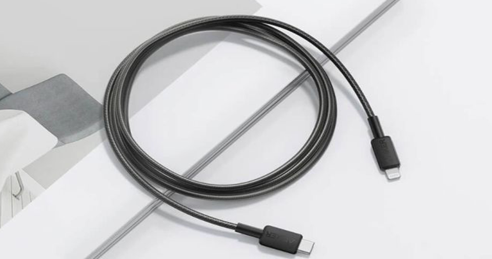 كيبل USB-C إلى Lightning بطول 1.8 متر من أنكر